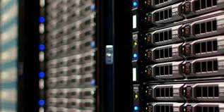 做大模型，到底该上云还是选物理服务器托管？